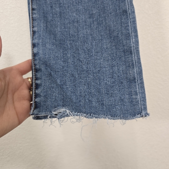 Levi's Wedgie Straight Jeans Button Fly Medium Wash Size 27 Distressed Raw Hem - Picture 4 of 9